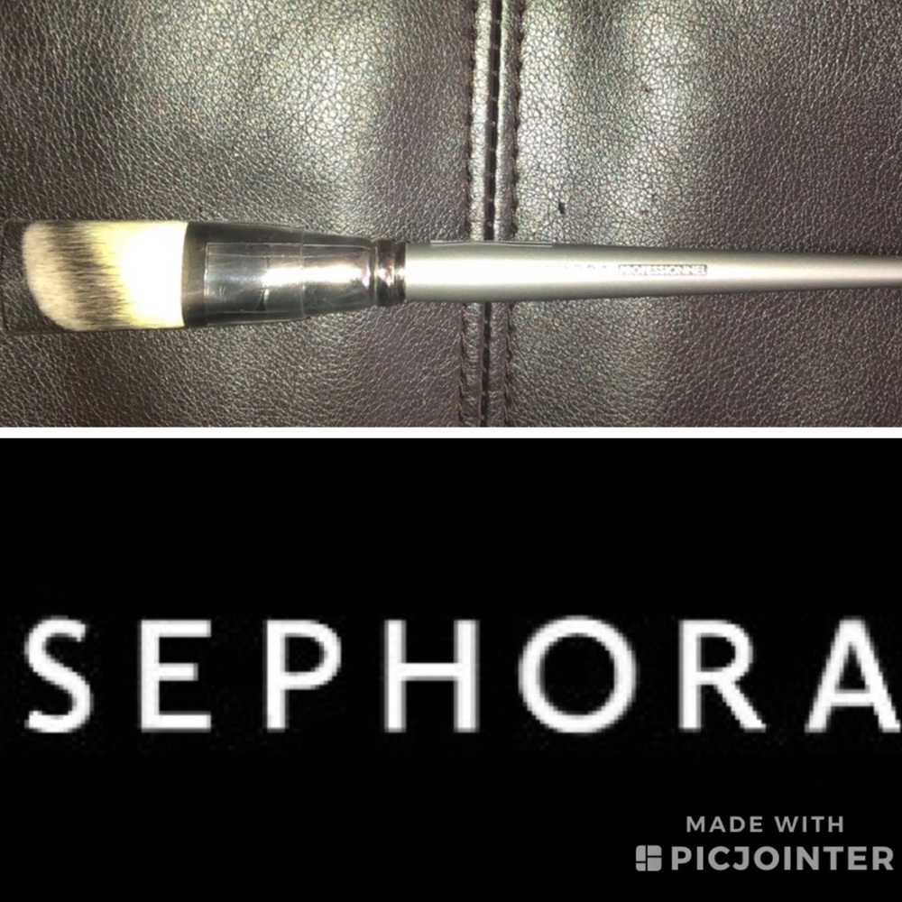 Sephora Professional Angled Blush Brush